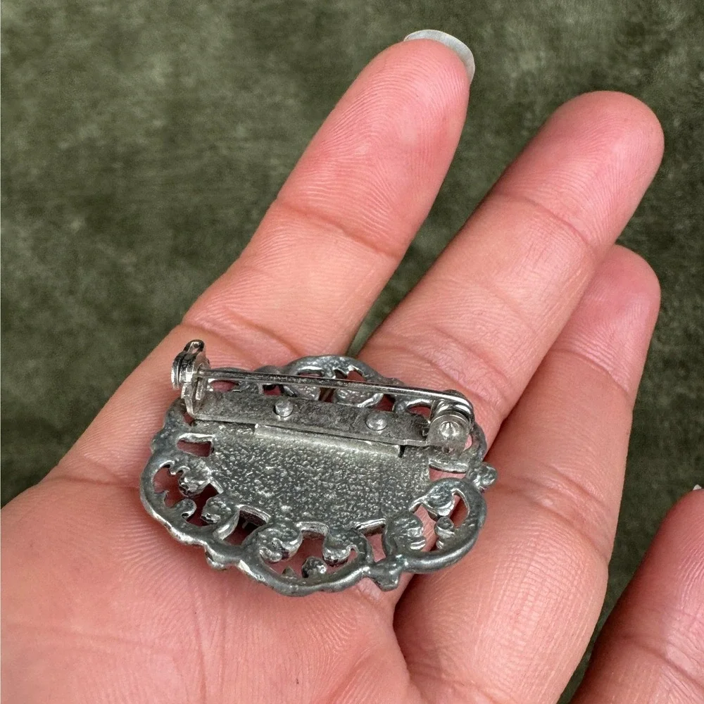 Vintage Silver Tone Blue Cabochon Filigree‎ Brooch Victorian Style Pin Ornate